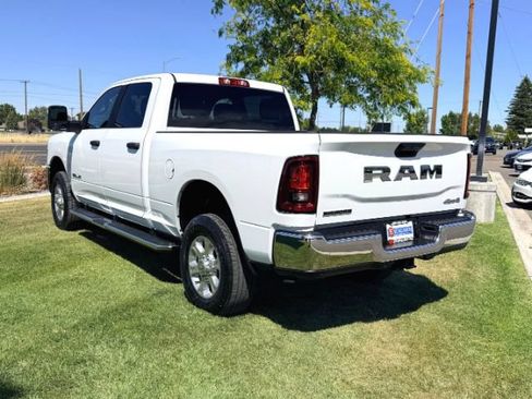 Used 2026 RAM 2500 Big Horn AWD/4WD image 2