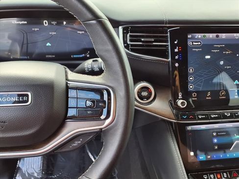 Used 2023 Jeep Grand Wagoneer 4WD image 12