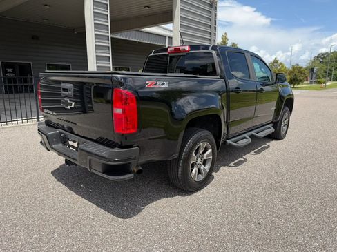 Used 2017 Chevrolet Colorado Z71 AWD/4WD image 9