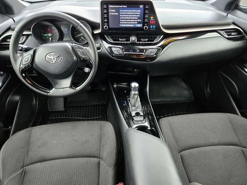 Used 2019 Toyota C-HR XLE FWD image 11