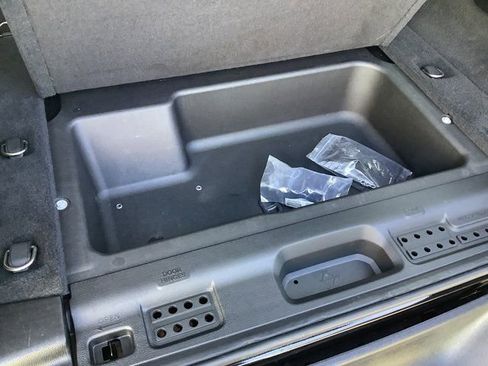 Used 2018 Jeep Wrangler Unlimited Sport S image 30