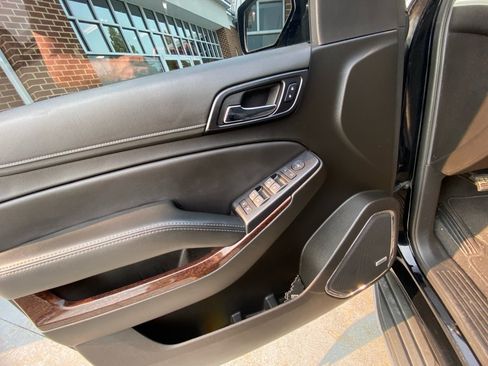 Used 2019 GMC Yukon SLE w/ Convenience Package AWD/4WD image 36