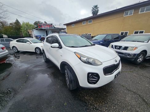 Used 2017 Kia Sportage EX w/ EX Premium Package image 3