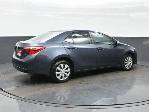 Used 2019 Toyota Corolla LE image 6