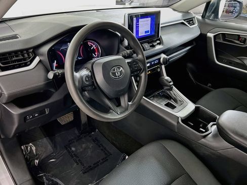 Certified 2024 Toyota RAV4 LE AWD/4WD image 9
