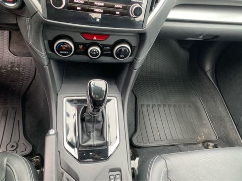 Used 2018 Subaru Impreza 2.0i Limited image 19