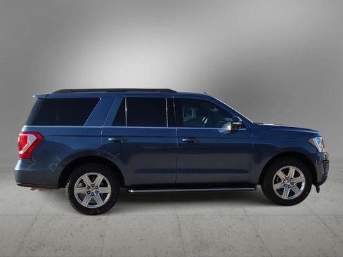 Used 2019 Ford Expedition XLT w/ Equipment Group 202A RWD image 9
