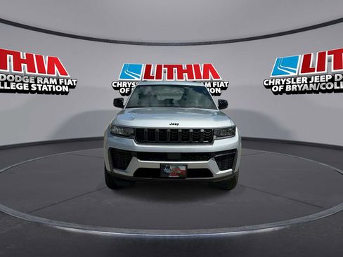 New 2026 Jeep Grand Cherokee Altitude RWD image 3