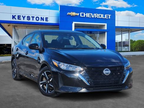 Used 2024 Nissan Sentra SV image 1