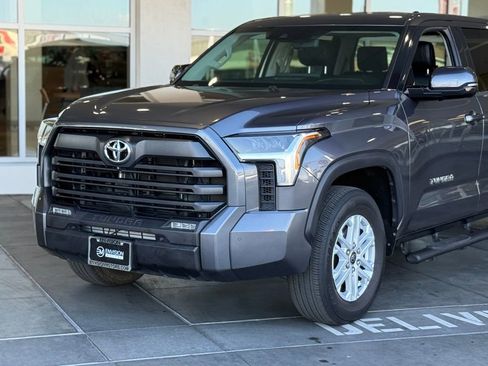 Used 2022 Toyota Tundra SR5 image 3