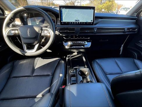 New 2026 Lincoln Corsair Reserve image 5