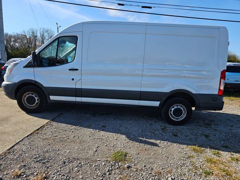 Used 2016 Ford Transit 250 148 Medium Roof image 17