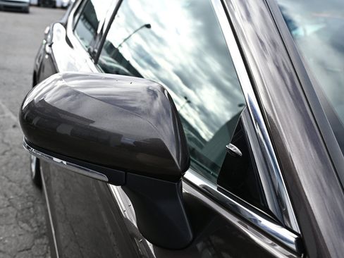 Used 2018 Toyota Camry XLE image 14