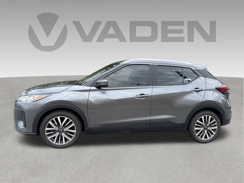Used 2023 Nissan Kicks SV FWD image 10