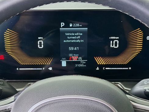 Used 2025 Kia Sorento S image 15