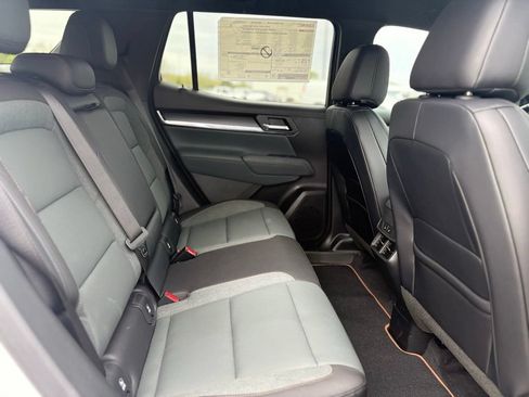 Used 2026 GMC Terrain AT4 w/ Convenience Package III AWD/4WD image 29