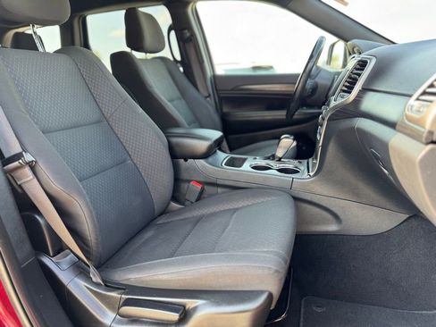 Used 2020 Jeep Grand Cherokee Laredo image 15