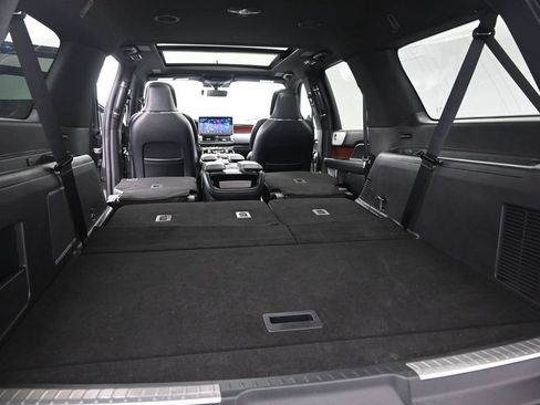 Used 2023 Lincoln Navigator L Reserve AWD/4WD image 26