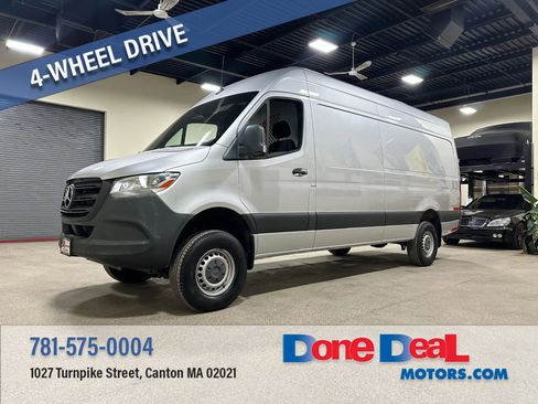 Used 2019 Mercedes-Benz Sprinter 4x4 170 image 1