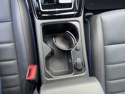 Used 2024 Volkswagen Golf R AWD/4WD image 22