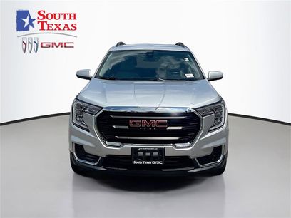 Used 2022 GMC Terrain SLE w/ Driver Convenience Package