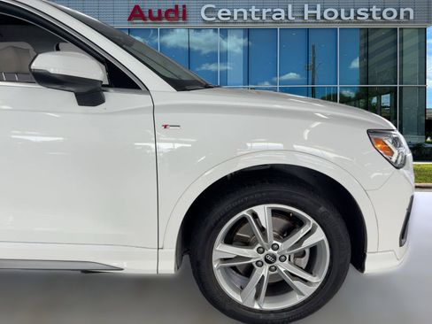 Used 2022 Audi Q3 2.0T Premium Plus w/ Premium Plus Package image 12