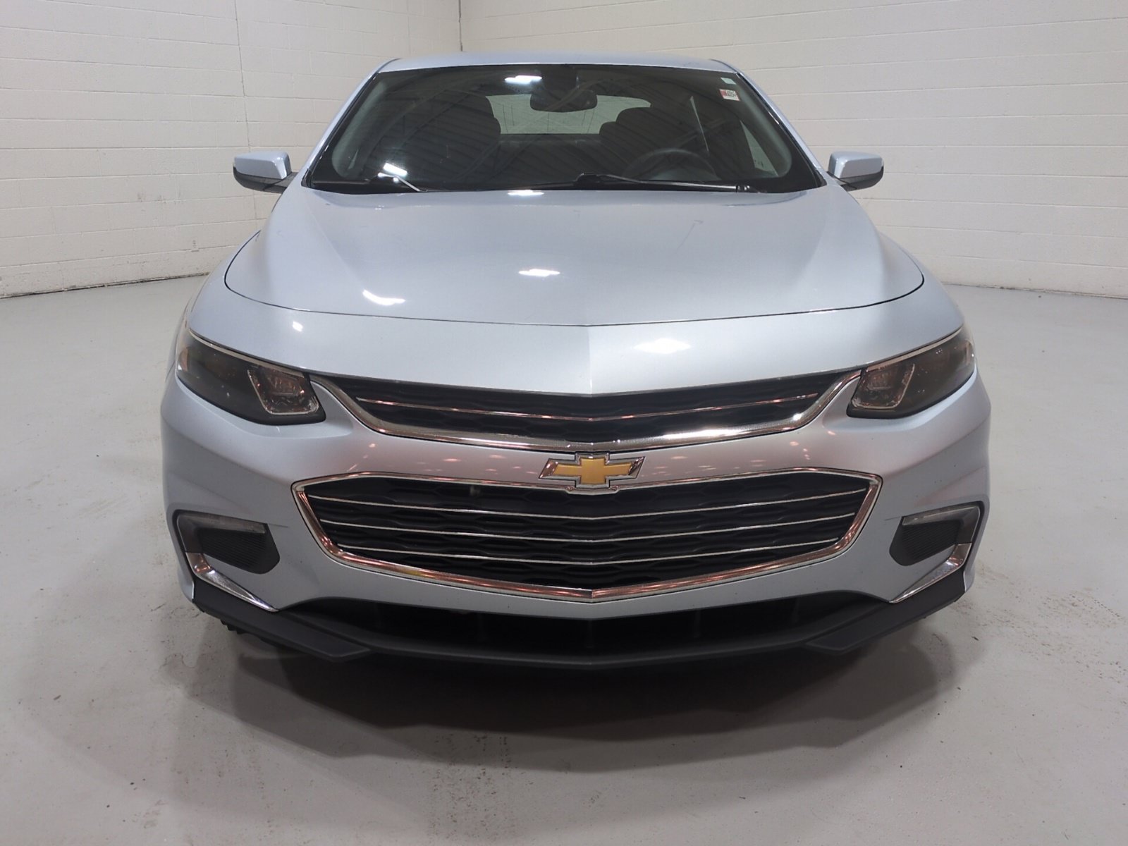 Used 2018 Chevrolet Malibu LT FWD image 8