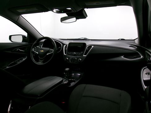 Certified 2024 Chevrolet Malibu LT image 3