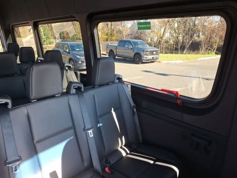 Used 2024 Mercedes-Benz Sprinter 2500 image 14