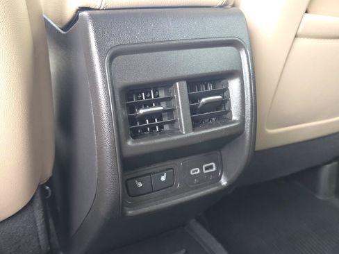 Certified 2025 Cadillac XT4 Premium Luxury w/ Cold Weather Package FWD image 18