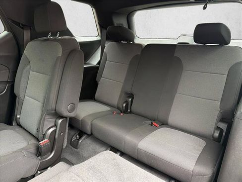 Used 2023 Chevrolet Traverse LT w/ LPO, 'HIT The Road' Package AWD/4WD image 25
