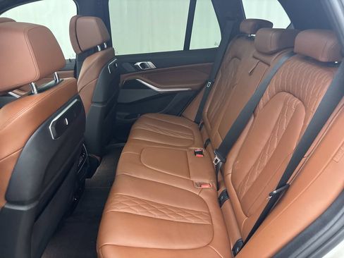 Used 2024 BMW X5 xDrive40i w/ Premium Package AWD/4WD image 24