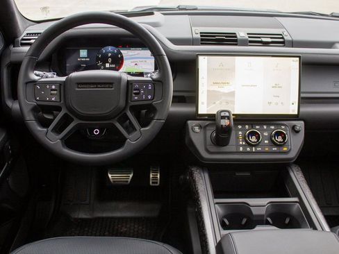 Used 2026 Land Rover Defender 110 AWD/4WD image 13