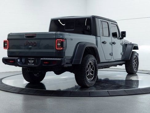 Used 2024 Jeep Gladiator Rubicon w/ Convenience Group image 10