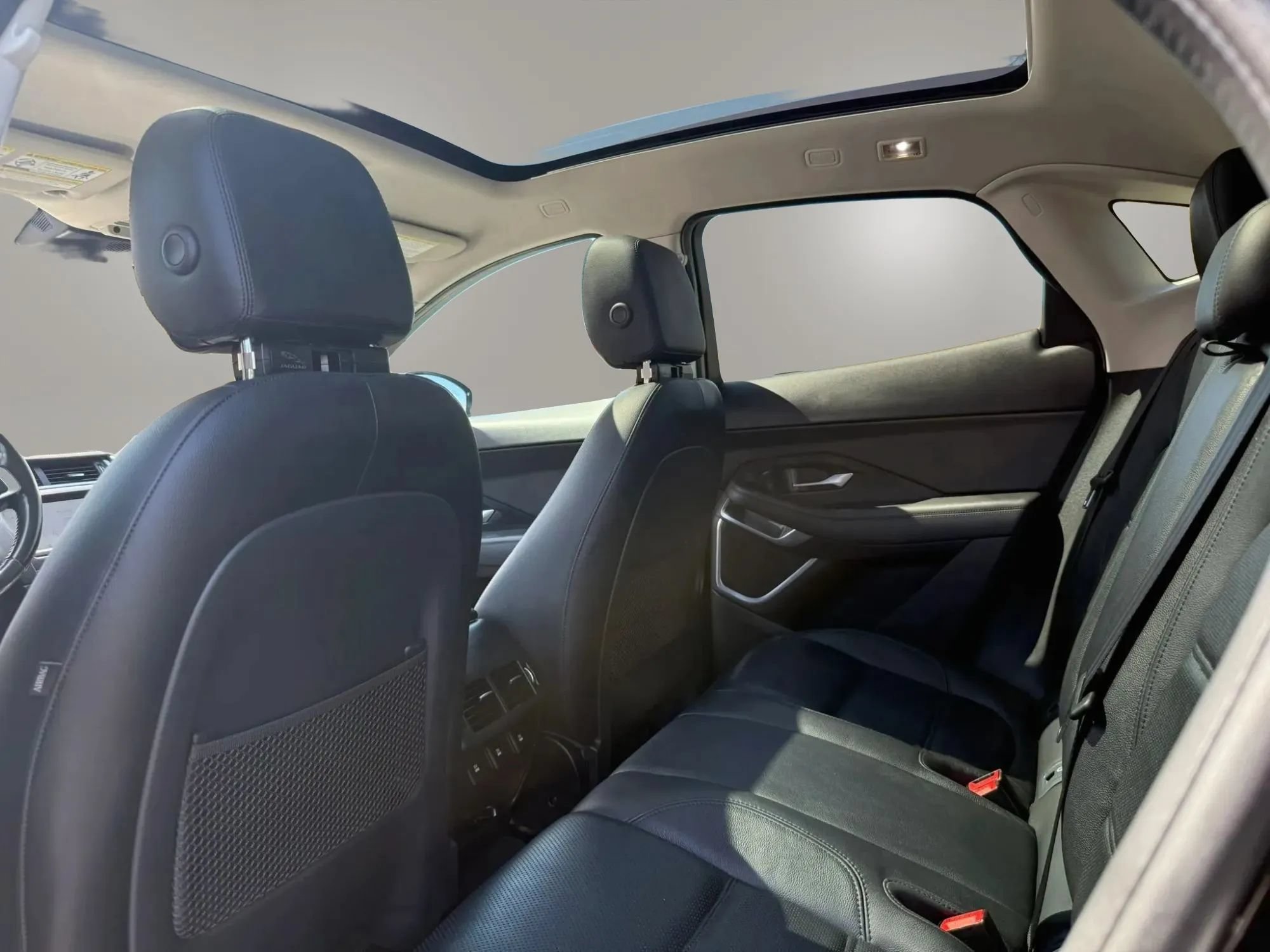 Used 2020 Jaguar E-PACE SE AWD/4WD image 13