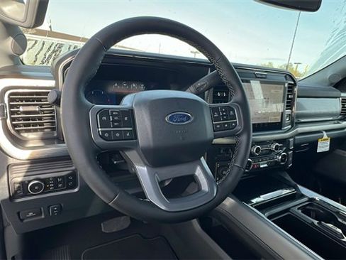 New 2025 Ford F250 Lariat w/ FX4 Off-Road Package image 28