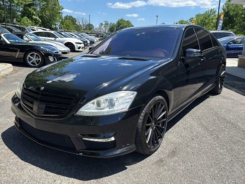 Used 2011 Mercedes-Benz S 550 4MATIC image 1