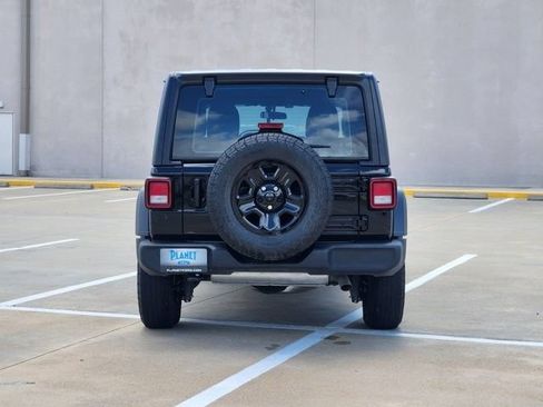 Used 2025 Jeep Wrangler Unlimited Sport AWD/4WD image 6