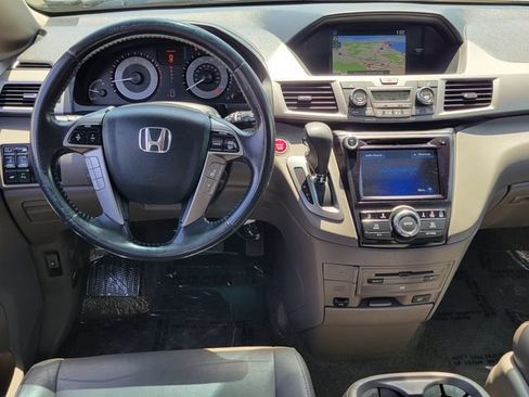 Used 2016 Honda Odyssey Touring Elite image 6