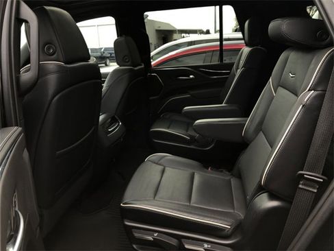 Certified 2023 Cadillac Escalade Sport w/ Touring Package image 30