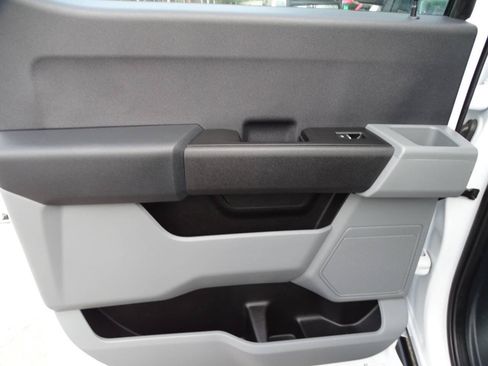 Used 2025 Ford F250 4x4 Crew Cab XL image 33