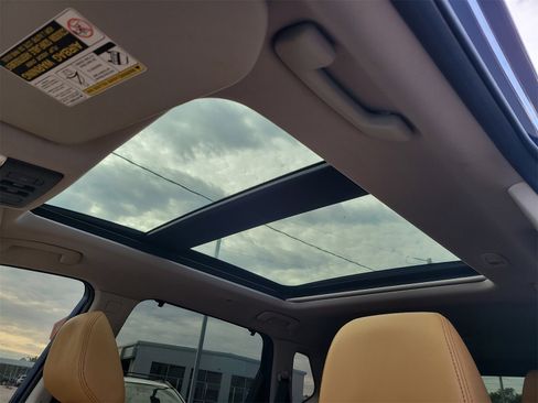 Used 2021 Nissan Rogue Platinum image 20