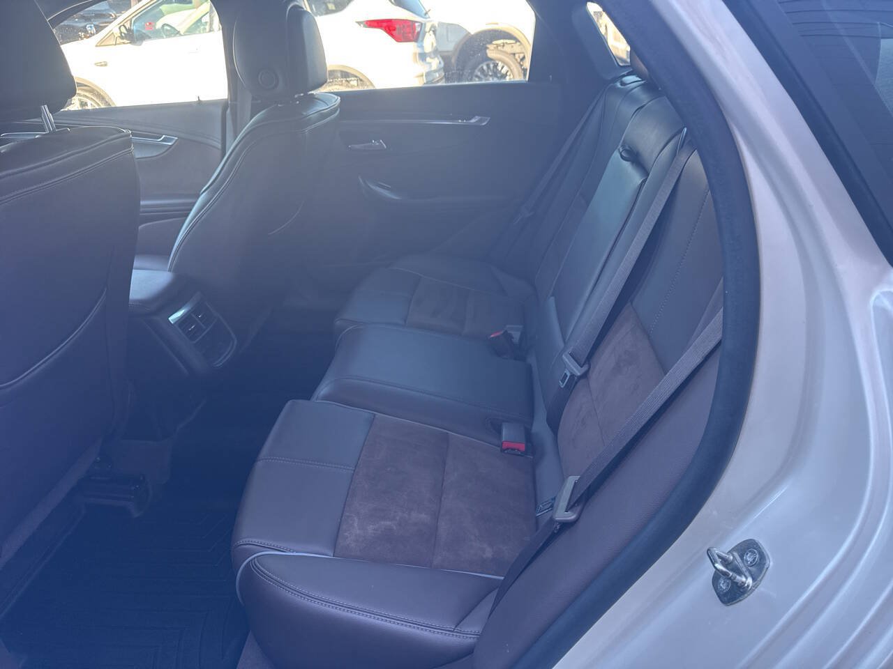 Used 2014 Chevrolet Impala LT w/ Premium Seating Package FWD image 17
