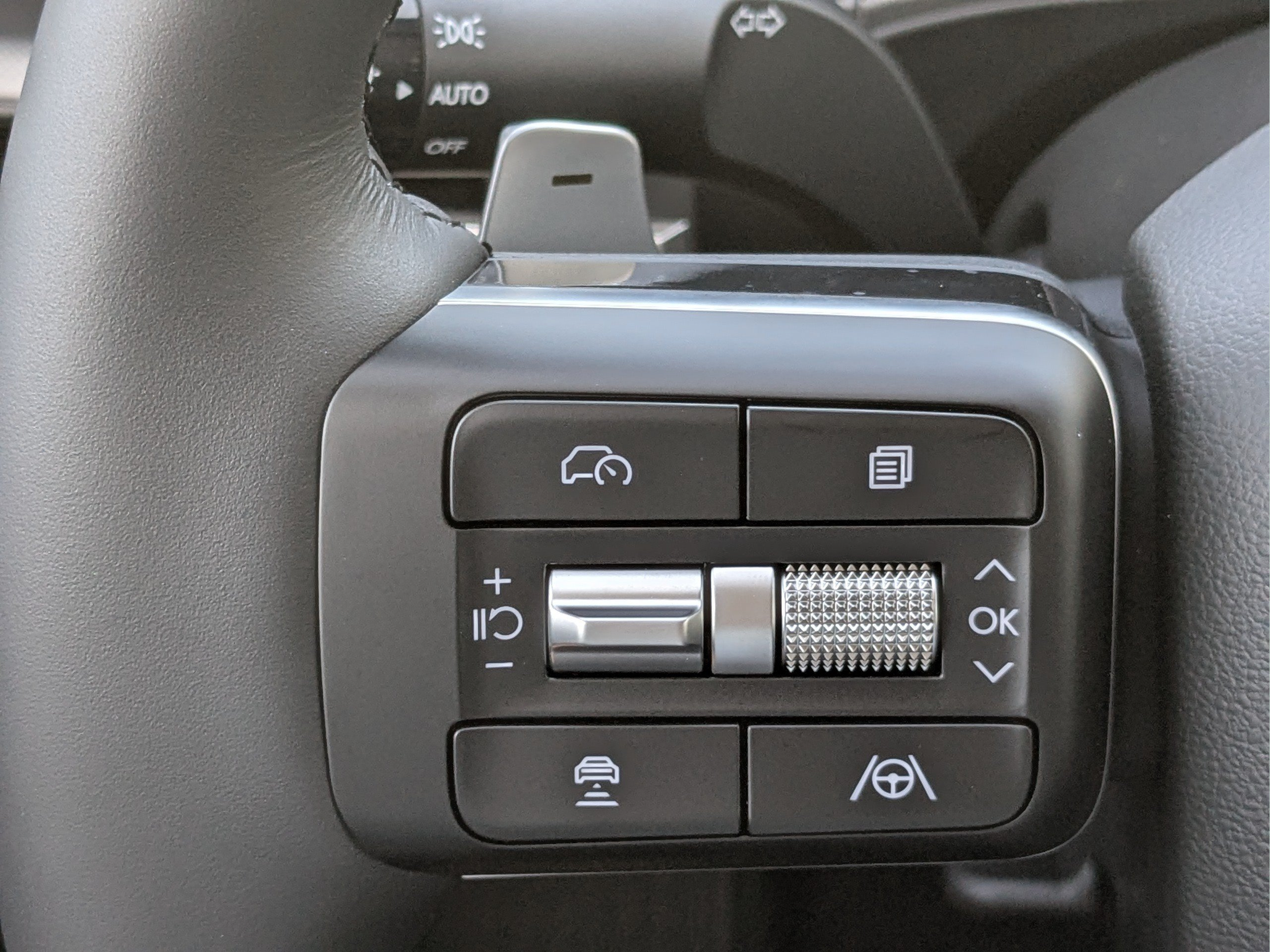 New 2027 Hyundai Santa Fe XRT AWD/4WD image 32