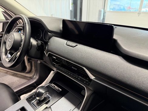Used 2025 MAZDA CX-90 3.3 Turbo w/ Preferred Package image 19