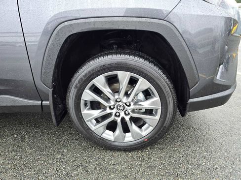 Certified 2025 Toyota RAV4 XLE Premium image 9