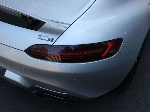 Used 2016 Mercedes-Benz AMG GT S image 13