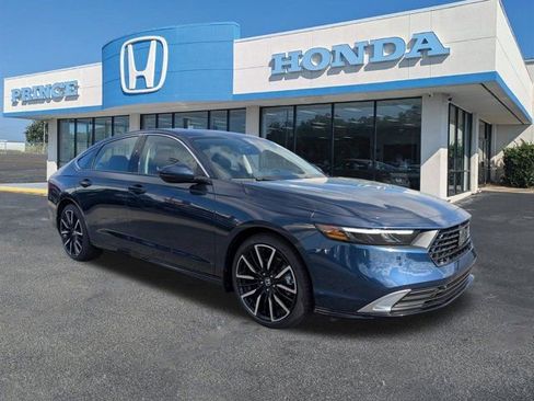 New 2026 Honda Accord Touring image 2