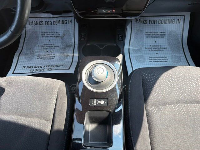 Used 2014 Nissan Leaf SV w/ Premium Package FWD image 22
