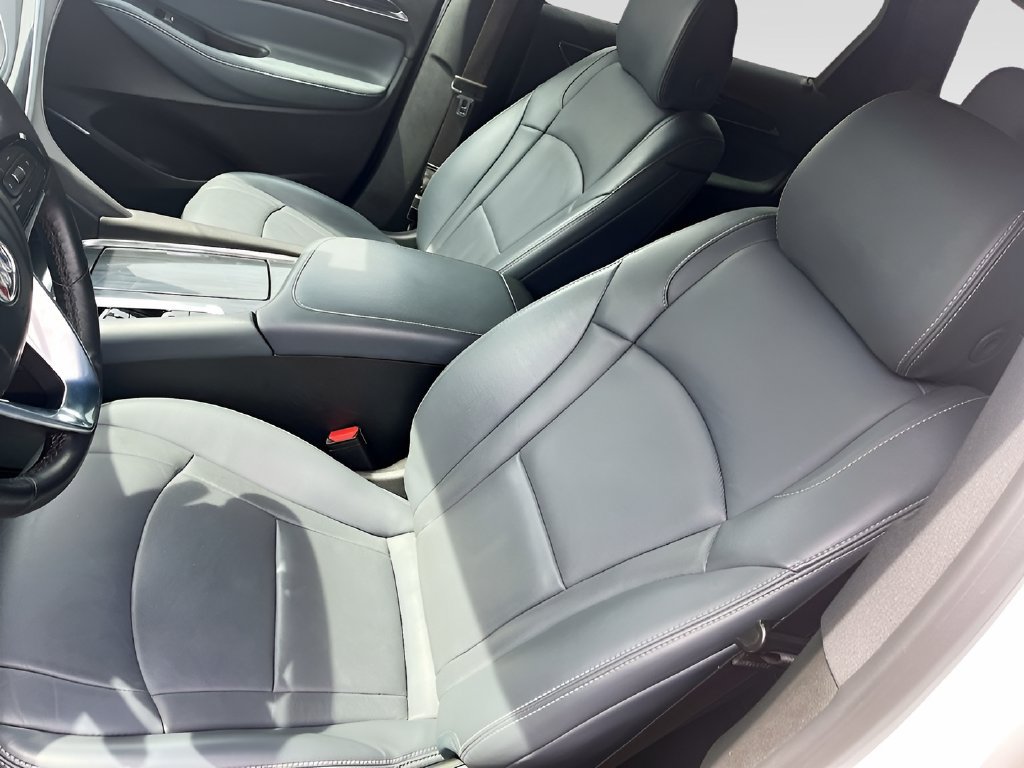 Used 2024 Buick Enclave Premium AWD/4WD image 20
